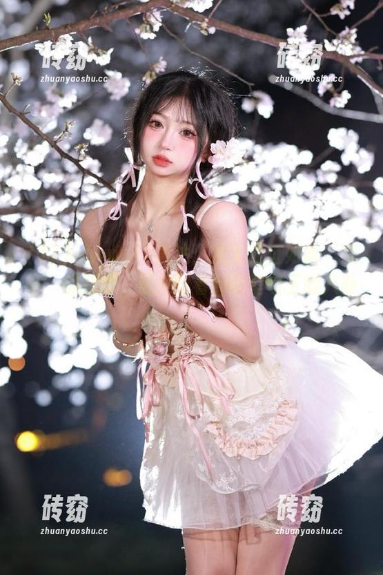 17 www.17直达:从未见过如此‘亲密’的距离,居然能看到隔壁老王的八卦!
