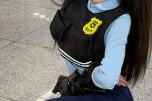 在17c吃瓜苹果版上吃瓜，这体验，不比在电影院看大片差，果然有熟悉的骚动！