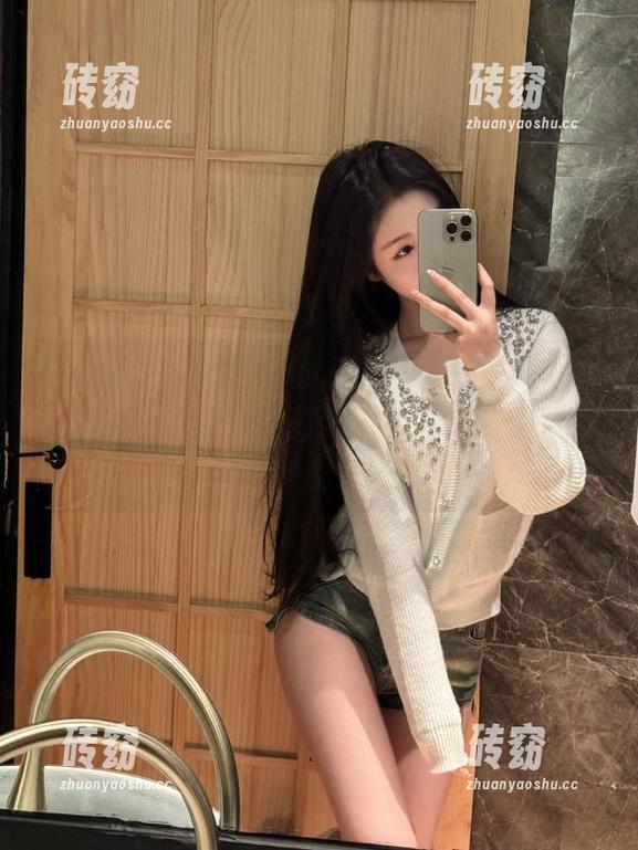 51cgfun发布瓜啦，吃完后一定要给个五星好评，打赏我的脸这么想吃的表情。