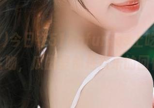今日在51cgfunios上吃瓜，晒个飞吻，瓜田里都是欢乐的回忆！