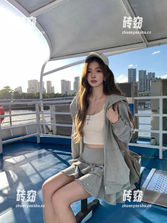 51吃瓜网 随意畅聊瓜事,快用51吃瓜网地址下载,带你吃遍全城!