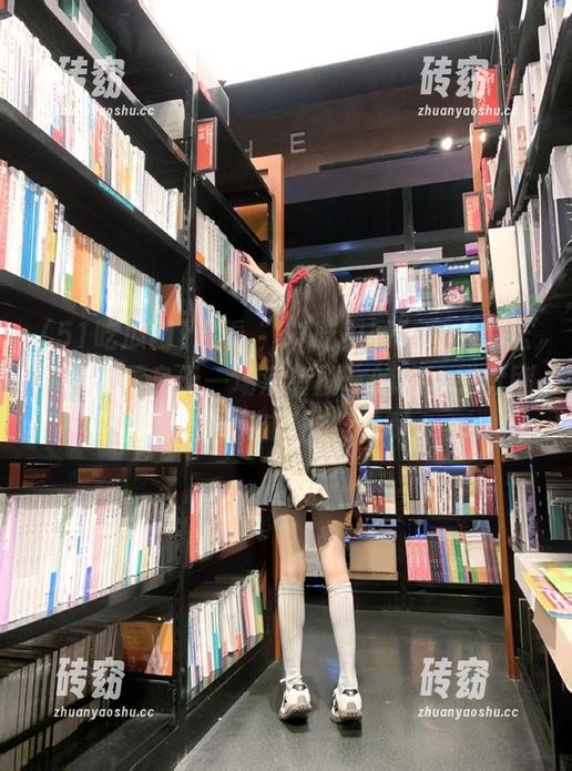 51吃瓜网 观看“51吃瓜网”官方论坛,好像置身于一场没有剧本的戏,感觉剧情随时都有可能反转啊。