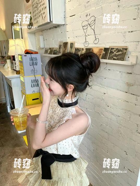 传送门直通718.st，一起感受“八卦大战”现场！