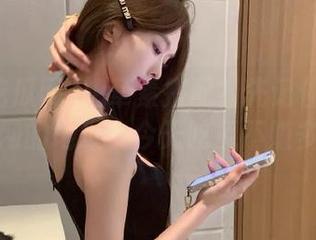 想荤素搭配？先记住718吃瓜网的地址，今天吃瓜不嫌多！