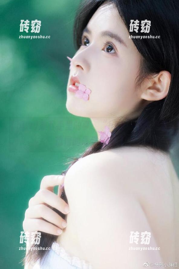 放下手里的事，“hlw”不愧是看热闹的最佳传送门