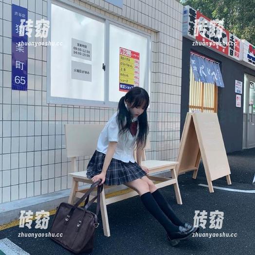 不懂hlw苹果版的真正奥义？也许是隐秘生活的俘虏呀！