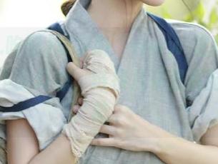 深夜刷“www.吃瓜”，心中滋生不少幻想，链接几乎是我脑海的导航。