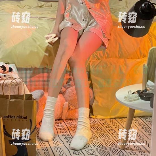 www.黑料 “www.黑料”入口,你的一线窥探世界的窗口,想进来吗?