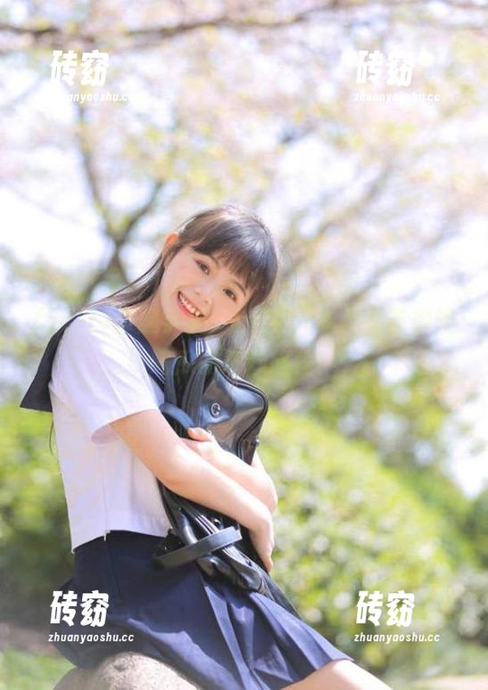 拿起手机，zztt11苹果版带你领略瓜的奇妙旅程！