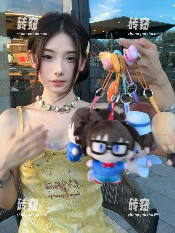 试试免费的吧！五一吃瓜群众的在线吃瓜视频，就算熬夜也没关系，内容吸引啊。