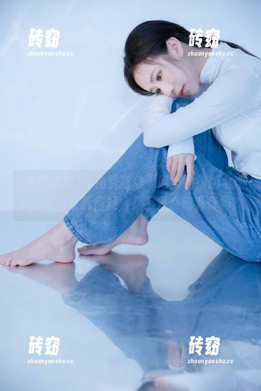 “免费吃瓜”网页的排版太迷了，偶尔让我怀疑，是不是在吃着行吗？