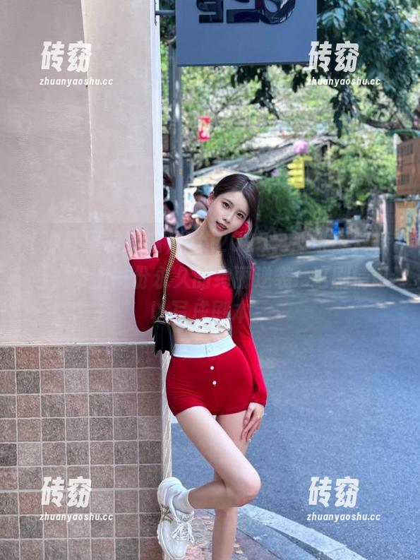 相约2025，冲哥黑料精选，奉上一份永久的绚丽逆袭...这剧情可以写成剧本。