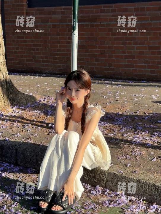 吃瓜网 有事直达,没事连线我,反正我爱在吃瓜网上搜寻每一条八卦!
