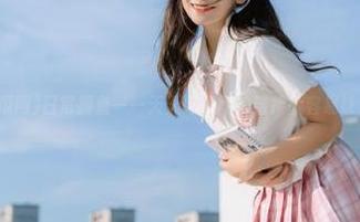 日常摸鱼——天天吃瓜网的链接太容易让人上瘾了