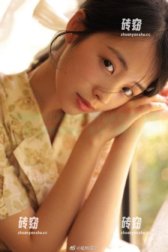 这明星黑料网站就像个人才图鉴，越看越觉得“奇葩”不简单！