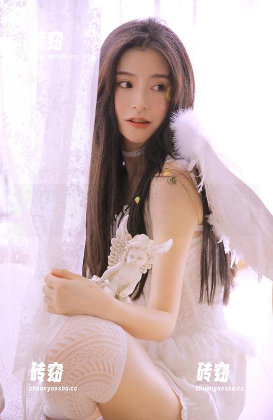 黑料在线苹果版：每天一颗瓜，心情美开花！